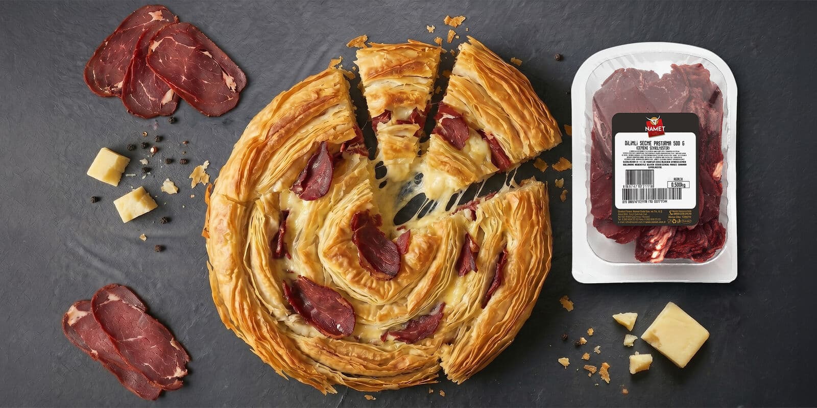Pastırmalı ve Kaşarlı Sürme Börek